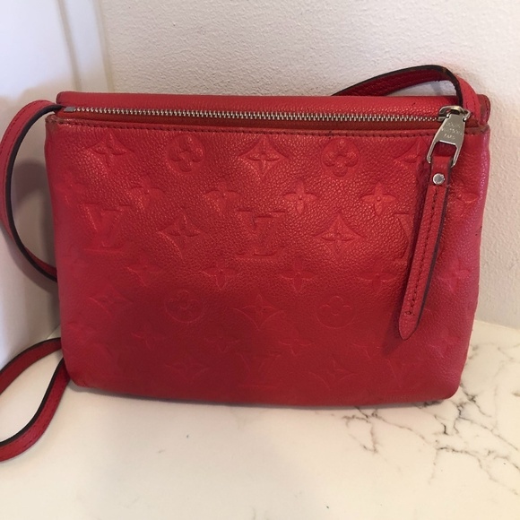 Louis Vuitton Empreinte Leather Cross Body - Picture 4 of 11